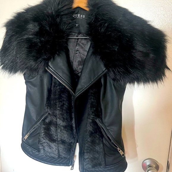 🖤GUESS NEW W/O TAGS🎁FAUX LEATHER AN FUR VEST🖤SO BEAUTIFUL 🖤 - Picture 1 of 10
